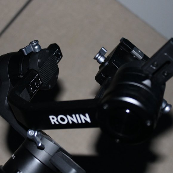 DJI Ronin S Gimbal - Picture 3 of 4